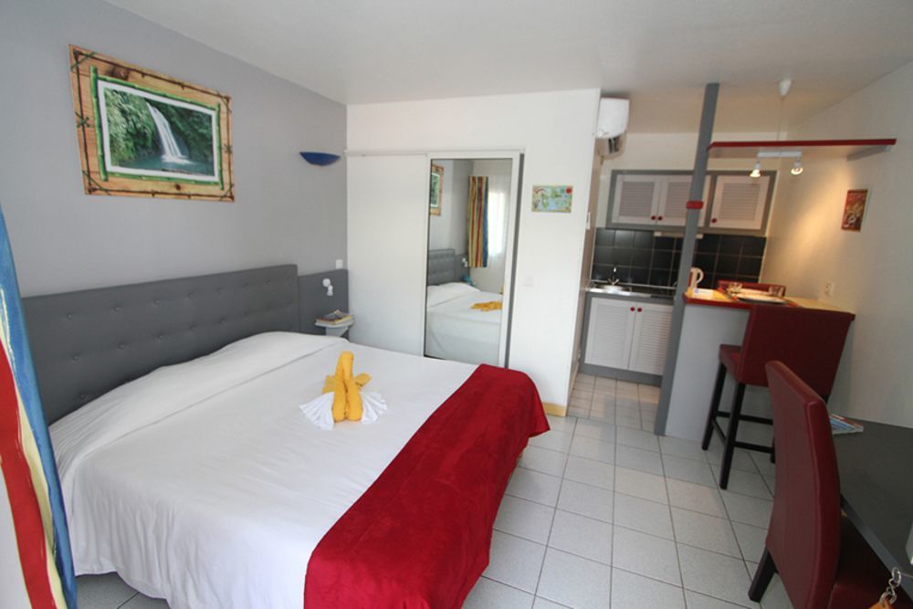 Hotel La Maison Creole Le Gosier  Extérieur photo