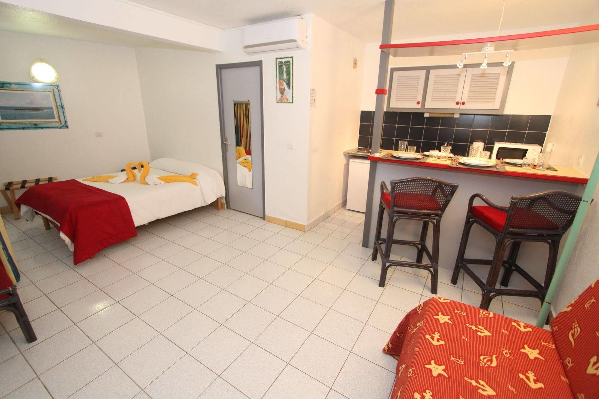 Hotel La Maison Creole Le Gosier  Extérieur photo